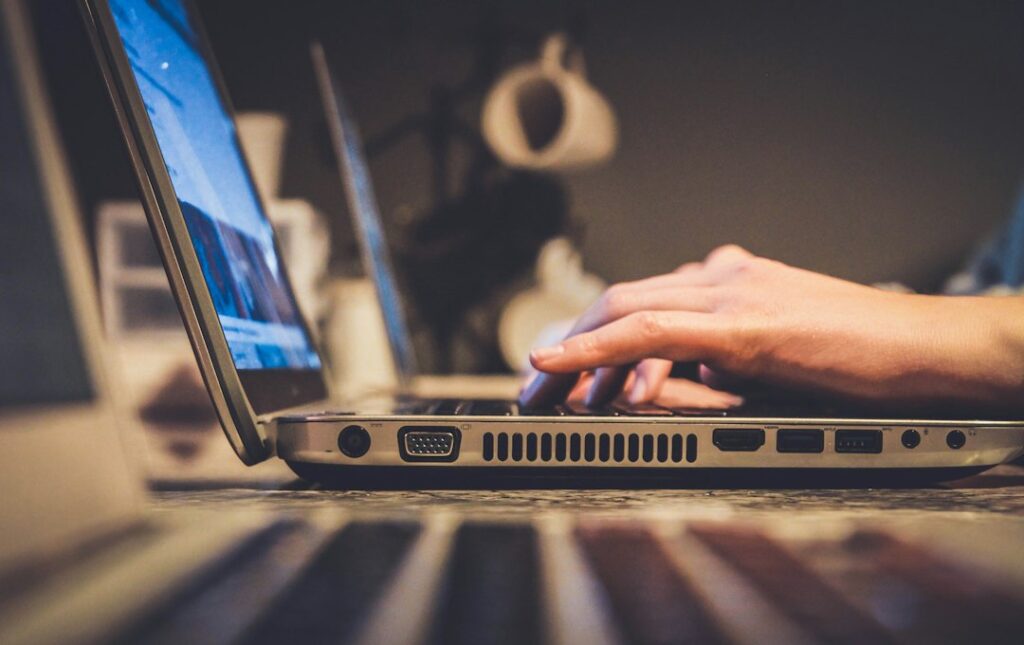 Cele mai bune practici pentru gestionarea reputației online a afacerii tale și a feedback-ului clienților