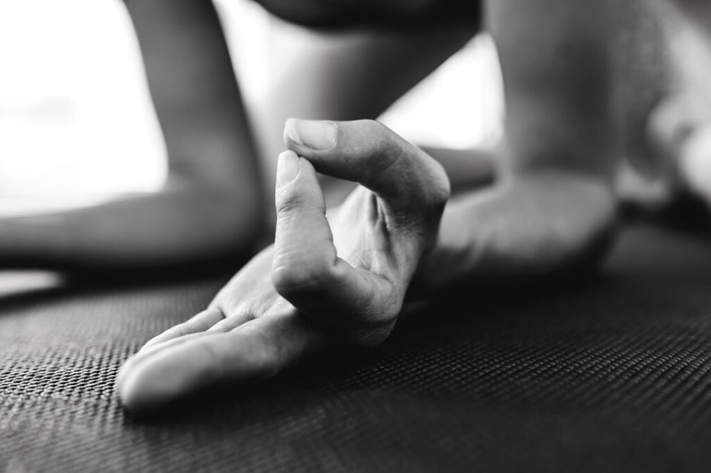 Ghidul complet al tehnicilor de yoga pentru începători