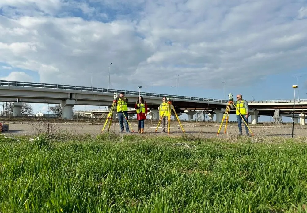 GalileoTopo oferă servicii topografice complete, cu precizie ridicată și soluții adaptate proiectelor de orice complexitate